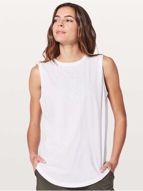 34. Lululemon NWT Brunswick Muscle Tank *Expression